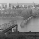 Imagen: El puente después de las inundaciones. Wikimedia Commons